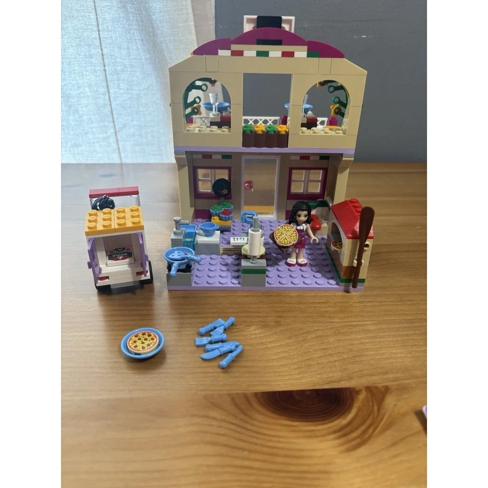 LEGO Friends Lot Of 2 Sets 41311, 30414